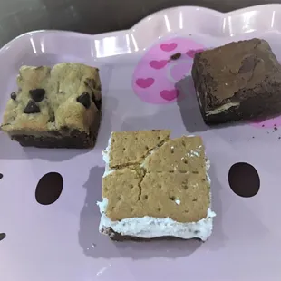 Oreo Brookie, S&apos;Mores Brownie, Triple Chocolate Brownie. DELICIOUS!