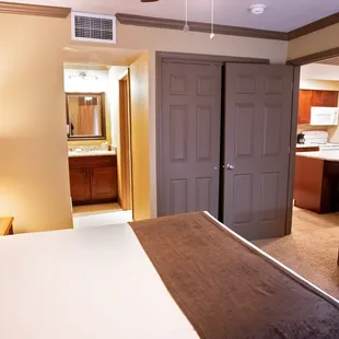 1 Bedroom Suite