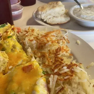 Veggie omelette w/ hash browns &amp; biscuit/gravy
