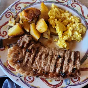 Steak and eggs w/ potatoes