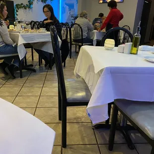 Anna visiting with her guests -- nice touch!