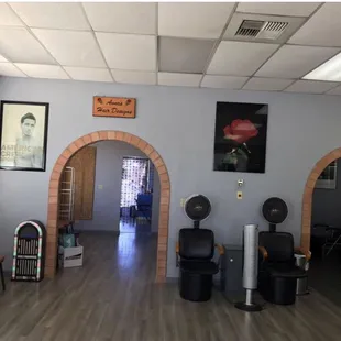 Waiting area.. dryer area