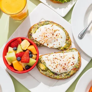 California Dreamin' Avocado Toast