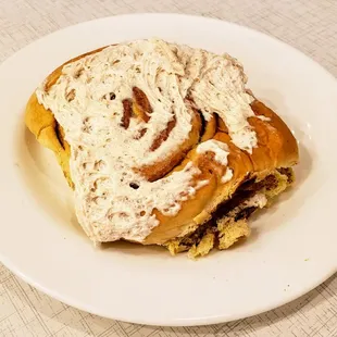 Cinnamon Roll at Anna's Westland