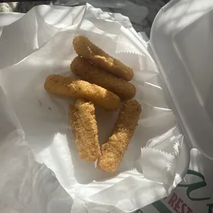 Mozzarella sticks (hungry people got to the box before the photographer, yes they give you marinara sauce)