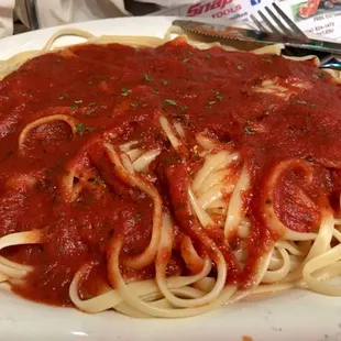 Linguine with red clam sauce