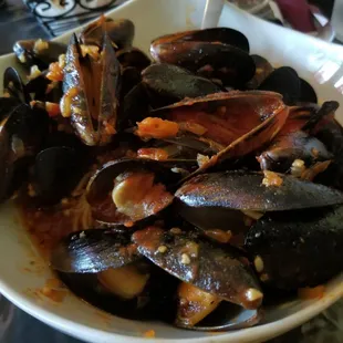 Mussels over pasta