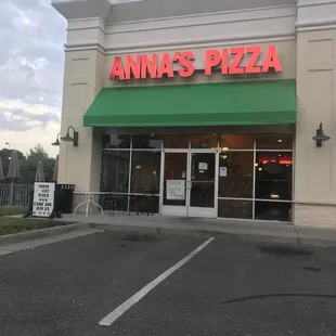 Pizza is alright, I have had better. Would definitely try something else from the menu. Waitress was friendly and nice atmosphere !!