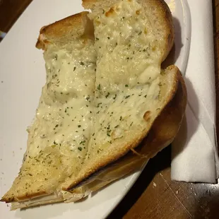 Garlic bread with cheese
