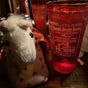 Unye wants Italian music to be playing.... :(