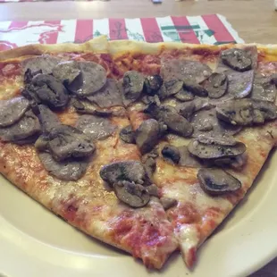 One if my favorites.  Sausage and mushroom.