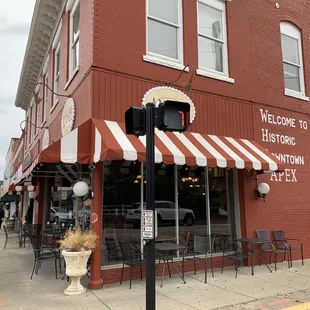 the front of the restaurant