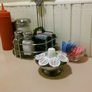 sushi and sashimi, interior