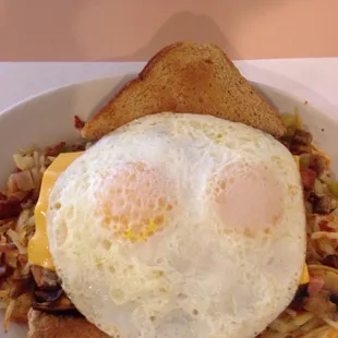 Farmers skillet--looks like it's SMILING haha!