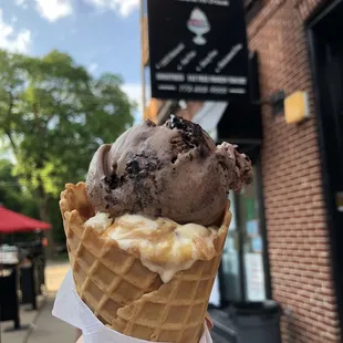 Chicago Pothole &amp; Ultimate Peanut Butter Brownie