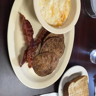Daddy Lewis' Fried Green Tomatoes w/ grits and bacon