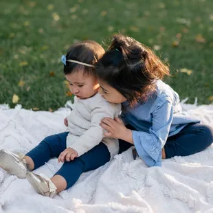 Sibling portrait, backyard, Leawood, KS