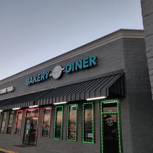 the outside of the restaurant
