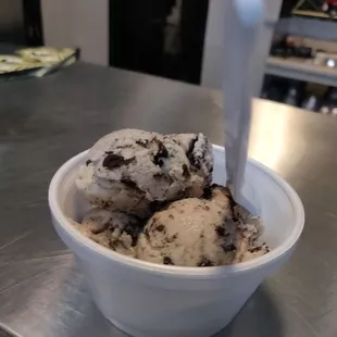 a bowl of ice cream