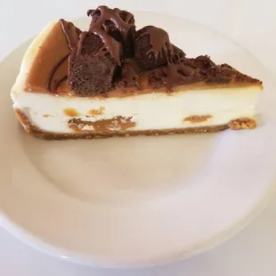 Caramel brownie bite cheesecake