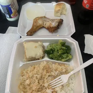 White beans with baked chicken. Steamed broccoli, bread roll and cake
