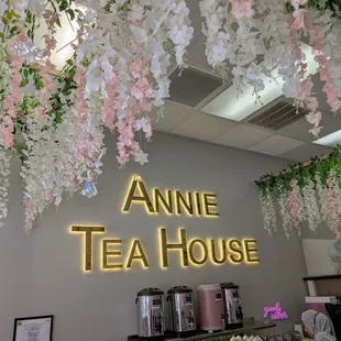 Nice clean place, Annie tea house