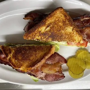 BLT