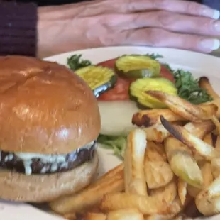 Cheeseburger w Fries