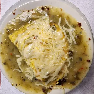 Omelet with green chili sauce