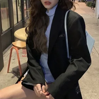 Jenni V.