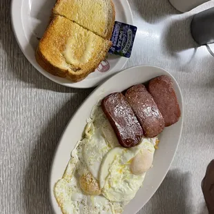 Spam eggs &amp; Hash browns with sourdough toast