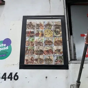 a picture of a food truck