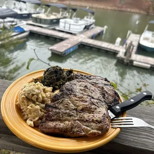 Anntony's At the Landing