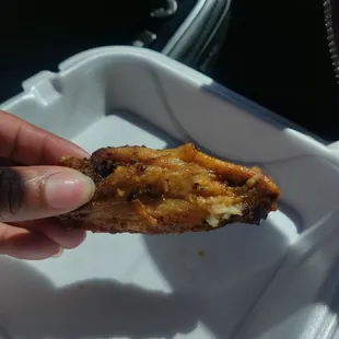 The fried wings are terrible. Annthony's needs to go back to the grilled wings. I wouldn't have ordered had I have known upfront.