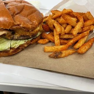 Cajun Fries and Drink Combo