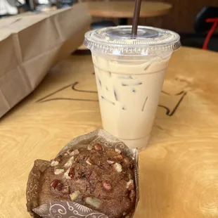 Bee sting and carrot muffin