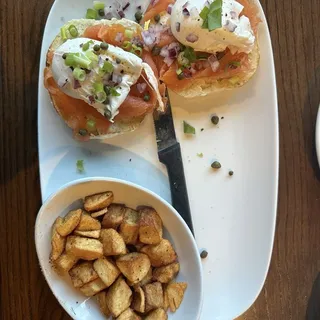 Smoked Salmon Benedict