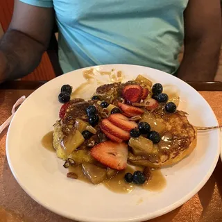Strawberry Pound Cake French Toast
