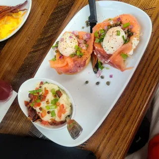 Smoked Salmon Benedict