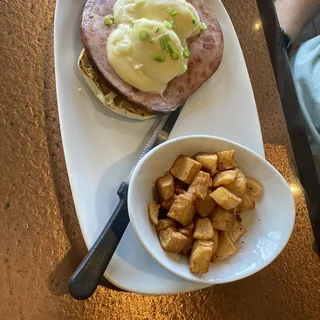 Eggs Benedict