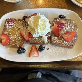 Strawberry Pound Cake French Toast