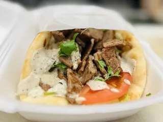 Falafel & Pizza