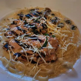Chicken and mushroom pasta
