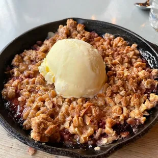 rhubarb crumble