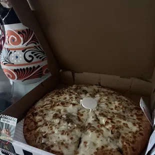 So fresh and tasty I love being able to customize my pizza:) best pizza I ever had