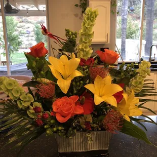 Tropical Arrangement, Florist's choice