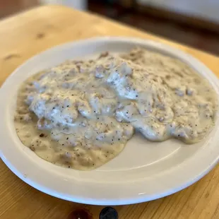 Sausage Gravy w/ Biscuits