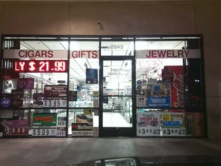 Smoke 4 U and Gift 2