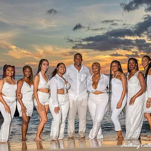 Waikiki Family Portrait Photography - Sunset on the Beach