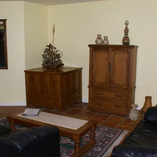 Fiesta Suite - This suite is casual, comfortable and accommodates a couple or families with small children.